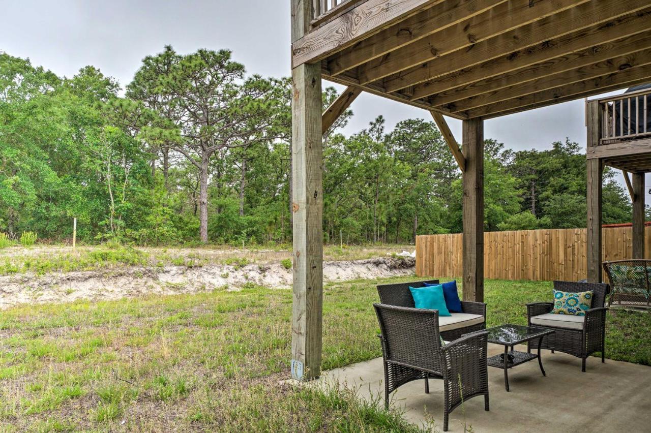Modern Coastal Condo With Patio 1 Mi To Beaches! Carolina Beach Bagian luar foto
